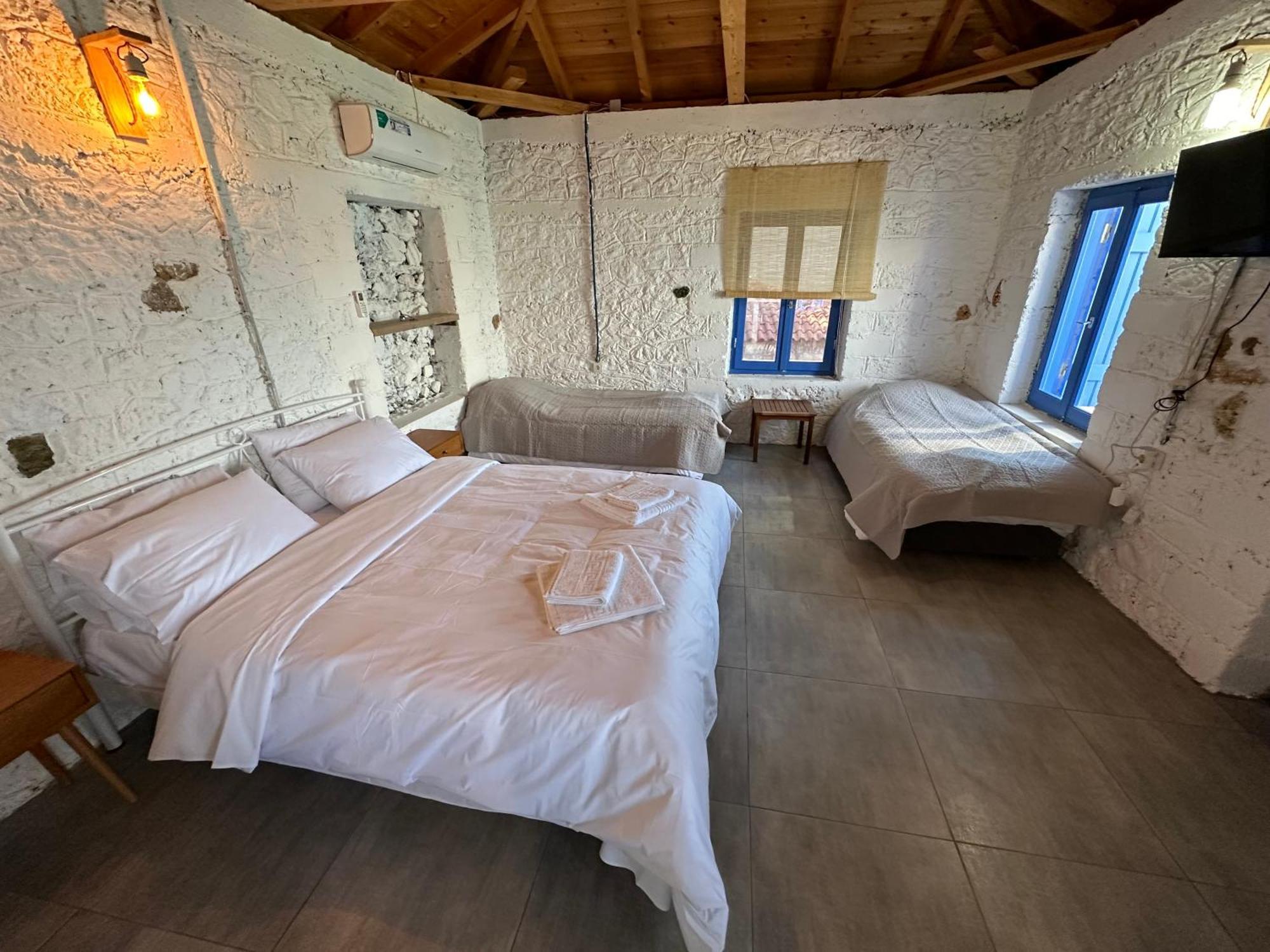 Rocksecret Edge Apartment Kalamata Ngoại thất bức ảnh