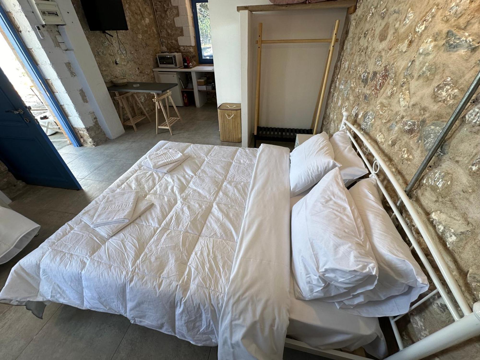 Rocksecret Edge Apartment Kalamata Ngoại thất bức ảnh