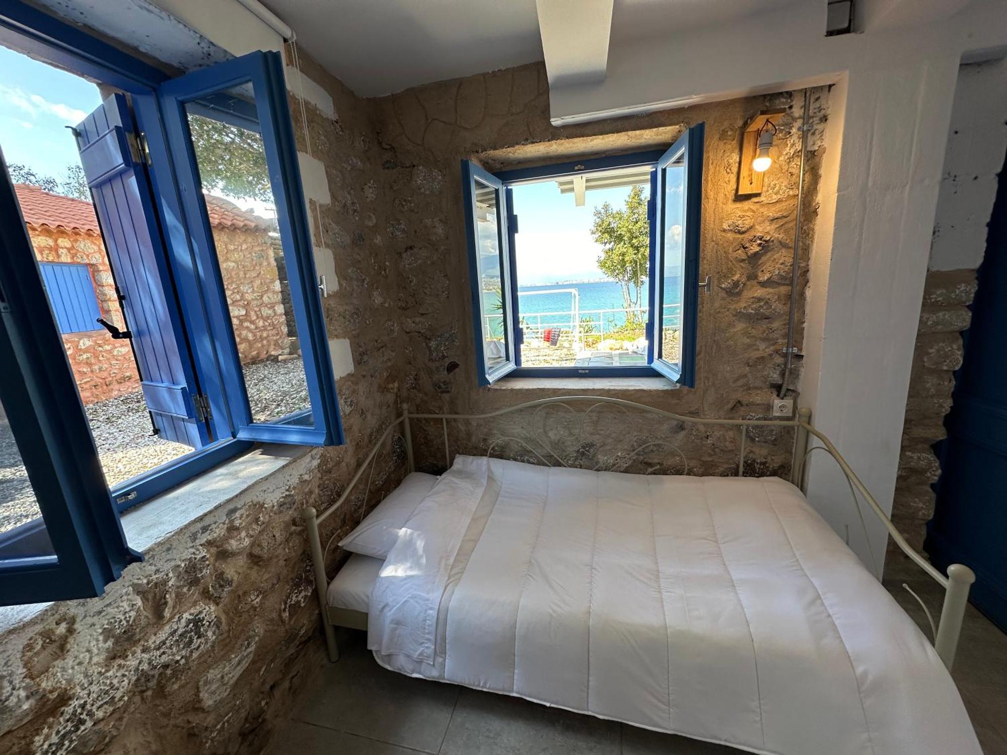 Rocksecret Edge Apartment Kalamata Ngoại thất bức ảnh