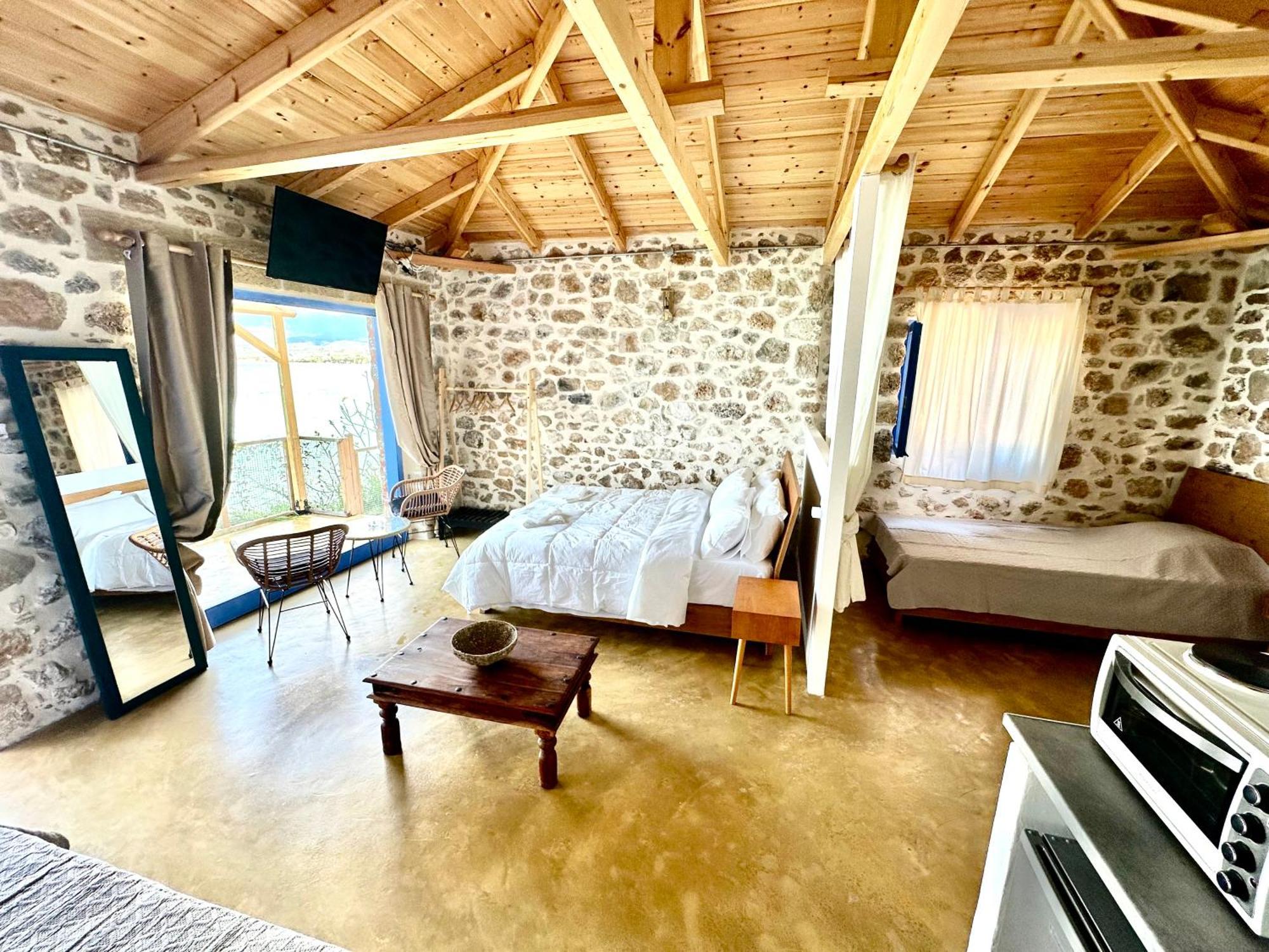 Rocksecret Edge Apartment Kalamata Ngoại thất bức ảnh
