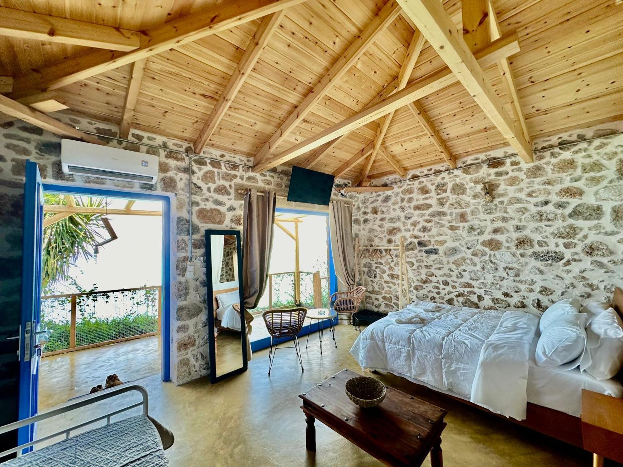 Rocksecret Edge Apartment Kalamata Ngoại thất bức ảnh