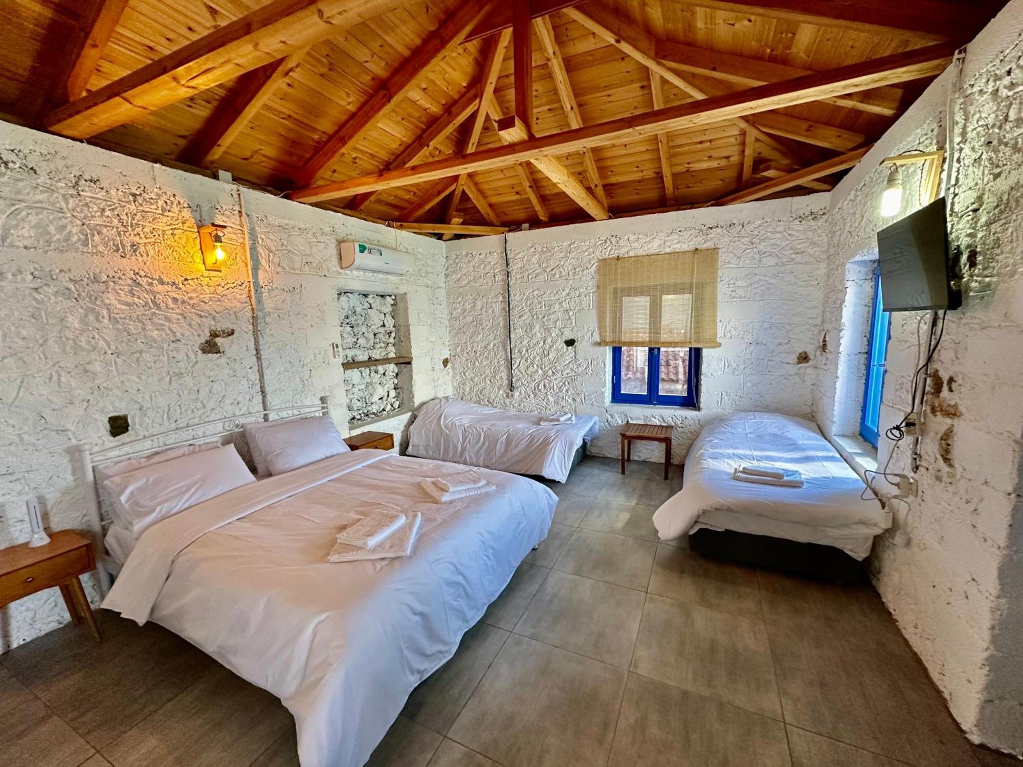 Rocksecret Edge Apartment Kalamata Ngoại thất bức ảnh