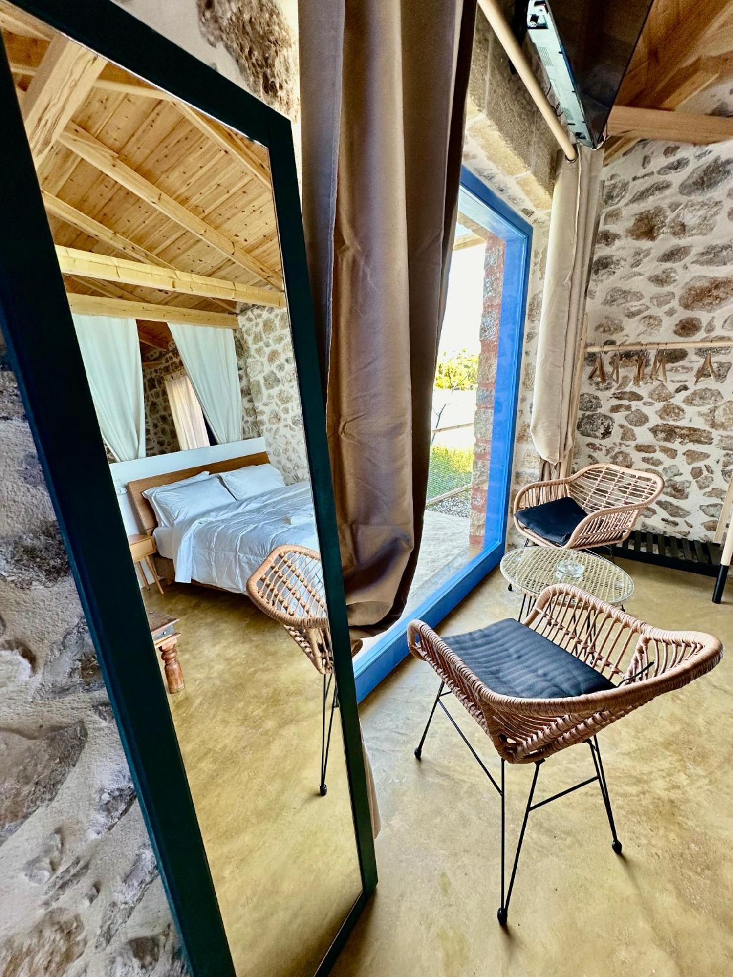 Rocksecret Edge Apartment Kalamata Ngoại thất bức ảnh