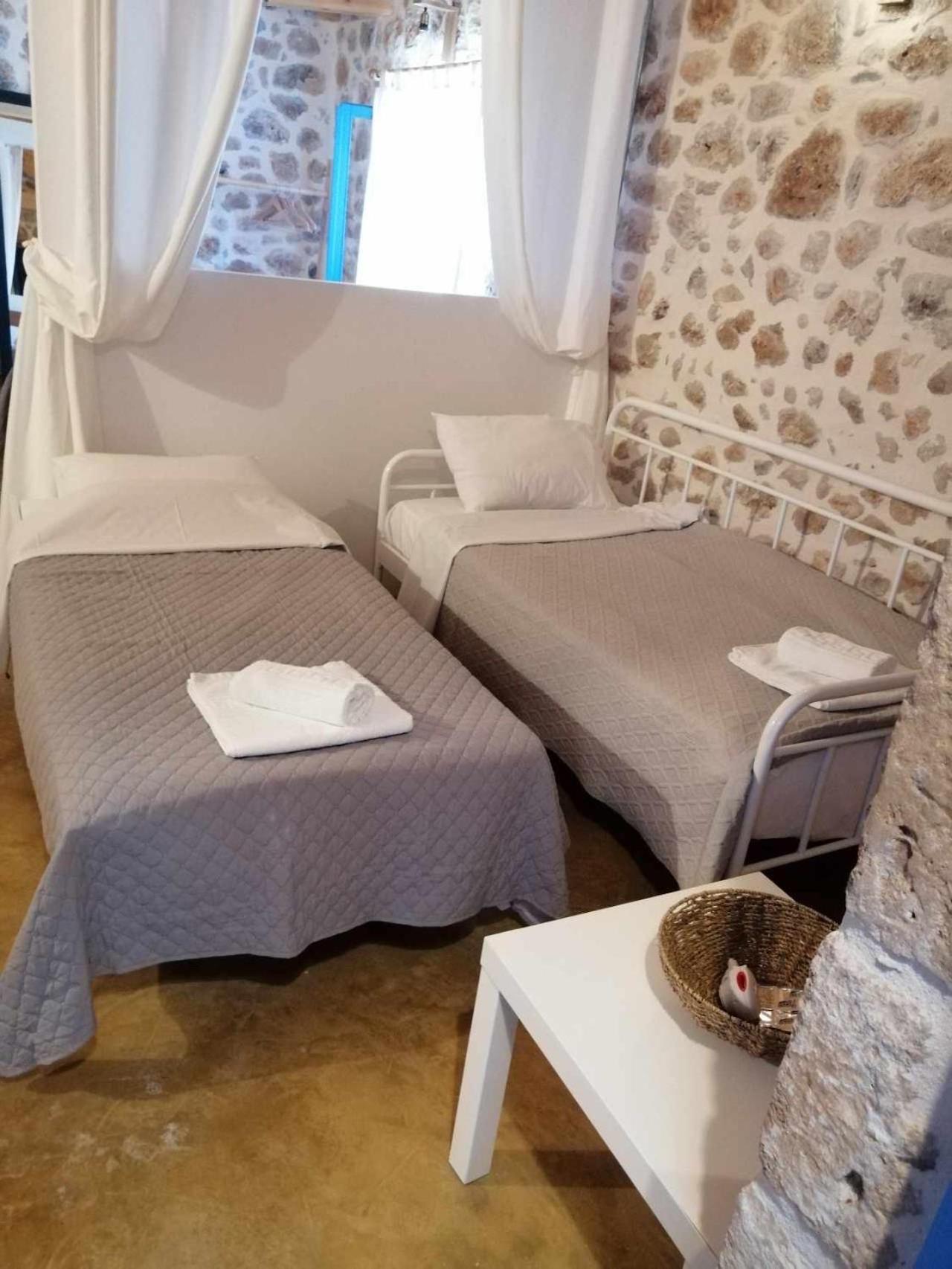 Rocksecret Edge Apartment Kalamata Ngoại thất bức ảnh