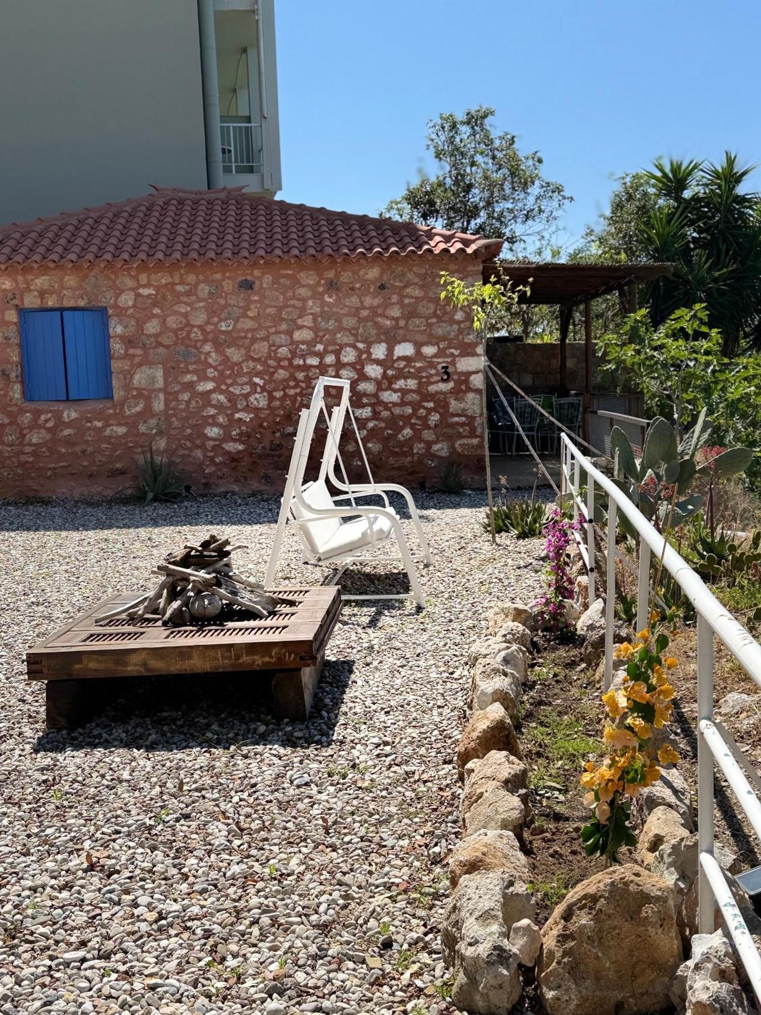Rocksecret Edge Apartment Kalamata Ngoại thất bức ảnh