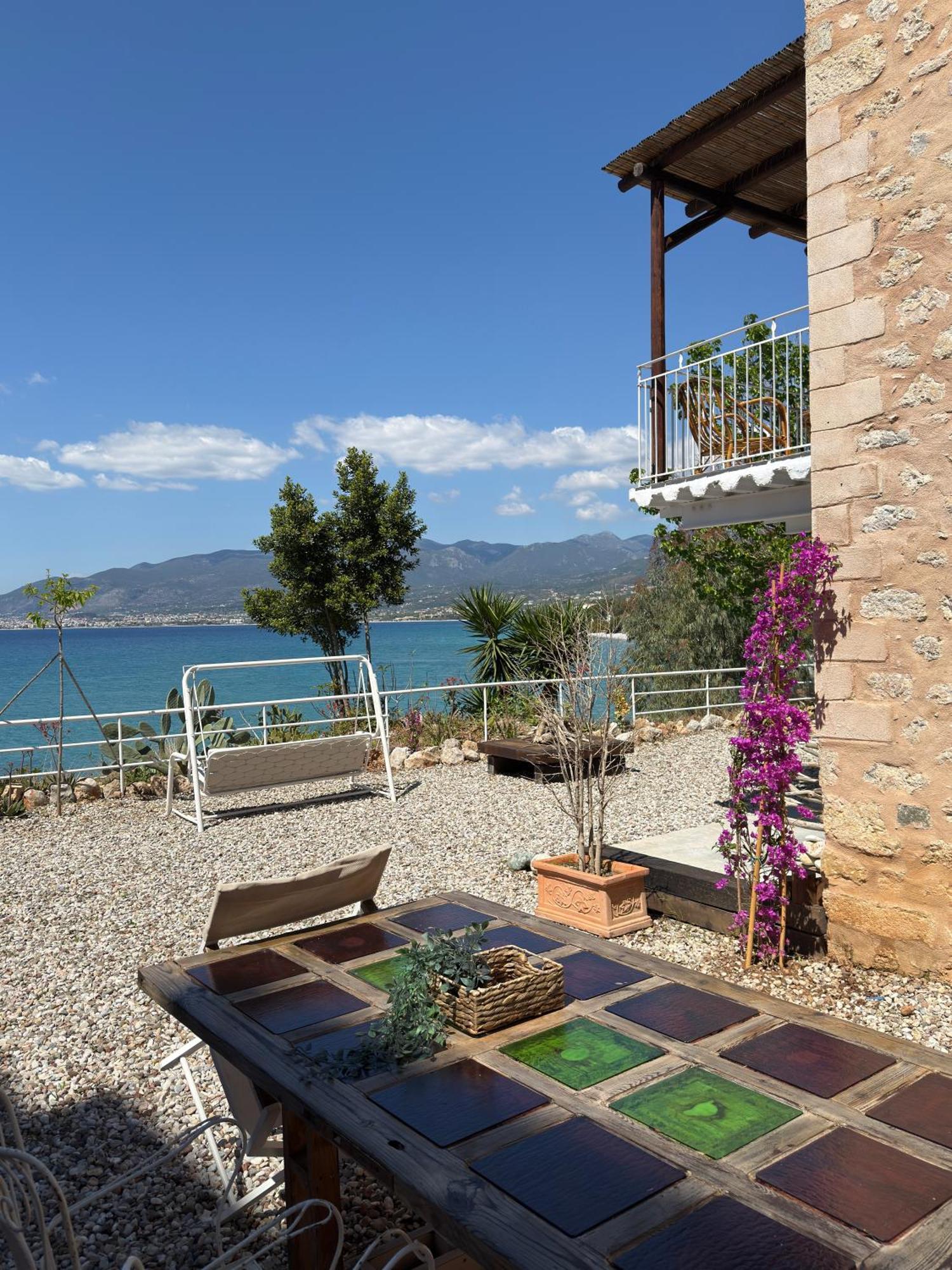 Rocksecret Edge Apartment Kalamata Ngoại thất bức ảnh